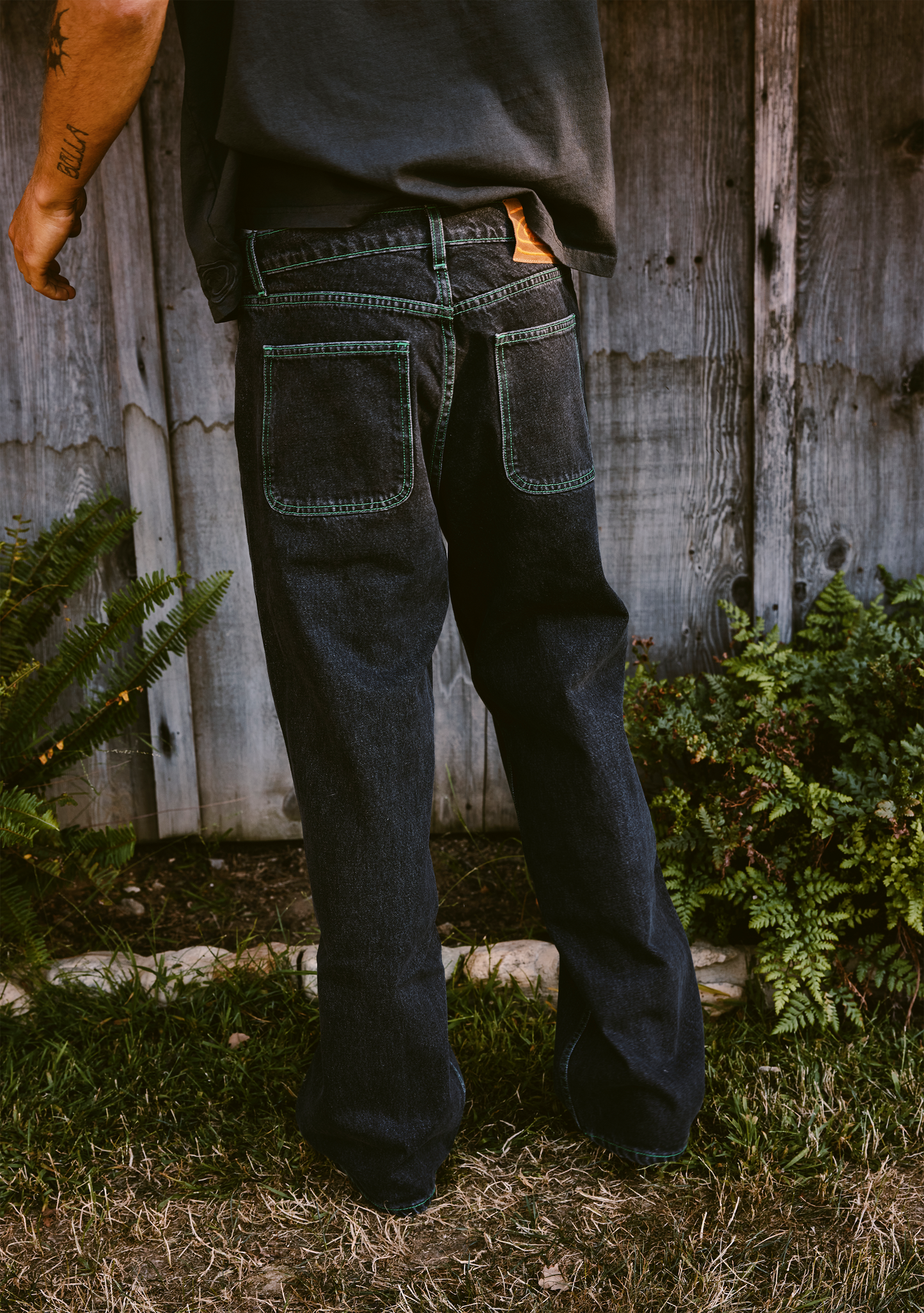 Relaxed Leg Jeans - Coal Mine Black
